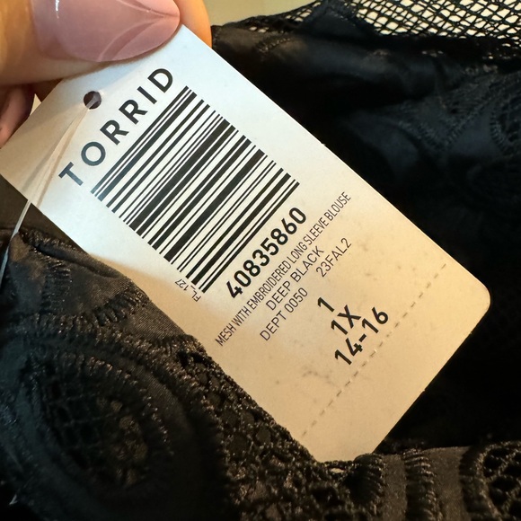 Torrid 1x Top 🖤 - Picture 10 of 10